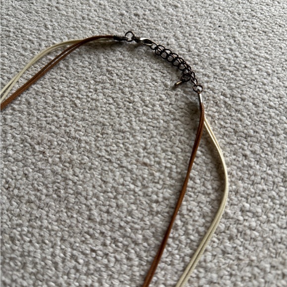 Shell Layered Statement Necklace - Picture 5 of 5